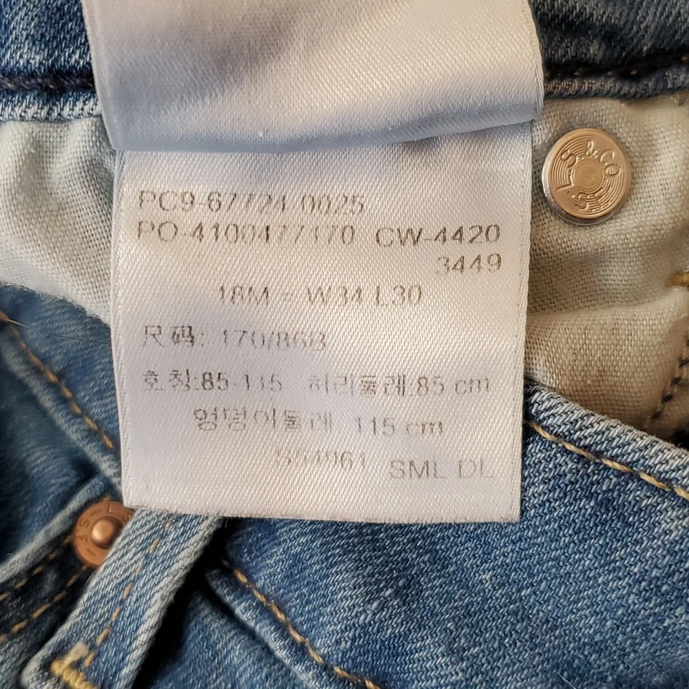 Levi Strauss, Mid Rise Slim, Plus size - Picture 6 of 6